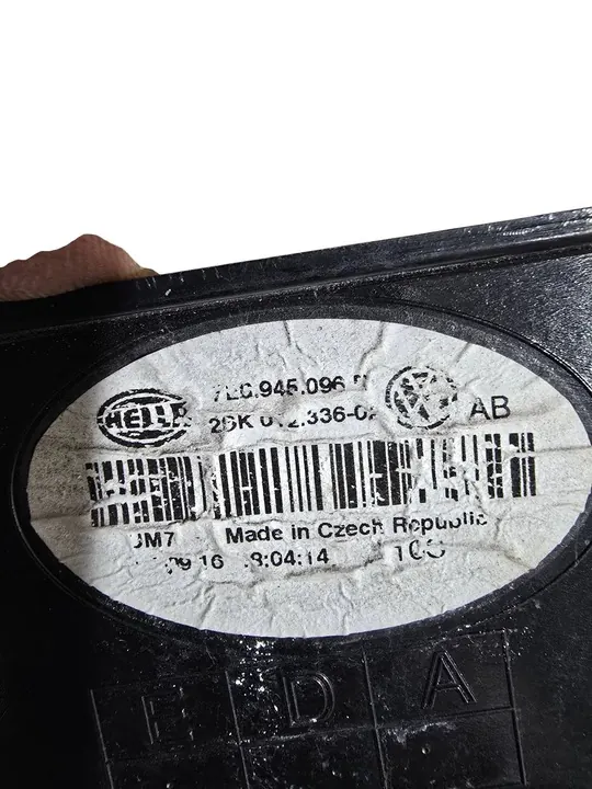 Luz trasera derecha Volkswagen Caravelle T6 2016 OEM image 6