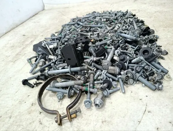 Jeep Boulon Set OEM 289932 pour Grand Cherokee V 2022 image 5