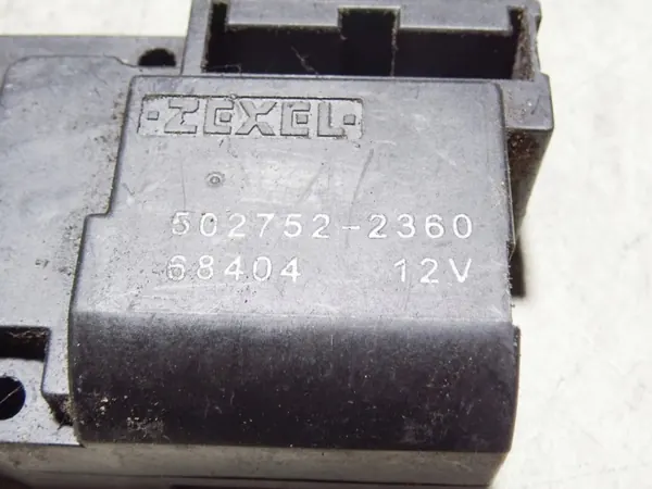 Motor de compuerta Subaru OE OEM 5027522360 Forester SG image 3