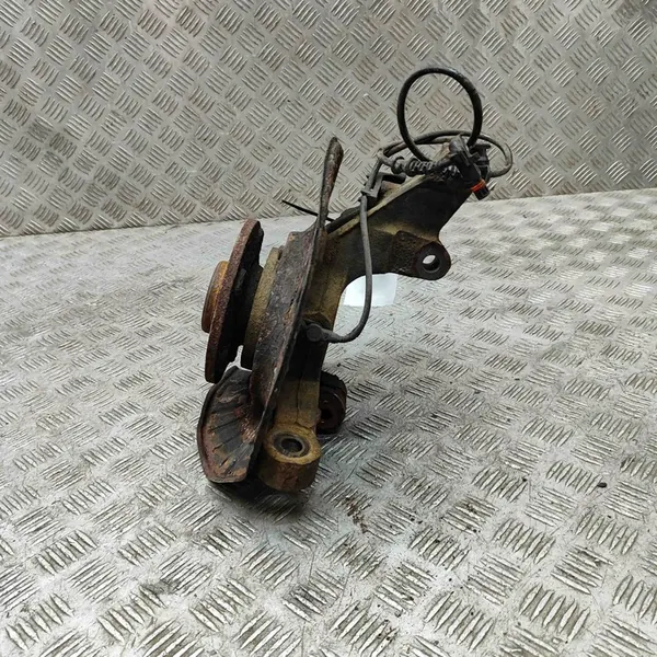 Höger fram hjulnav Mercedes-Benz Vito W639 OEM A6393300320 image 2