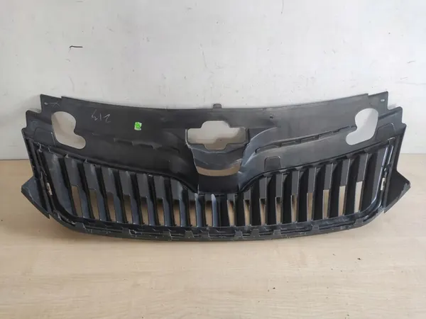 Griglia di ventilazione Skoda OE 5JA853668 9B9, paraurti image 3