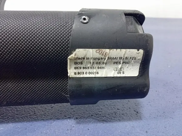 Audi A4 B8 Avant bagageruimte-rolgordijn OEM 8K9863553 image 5