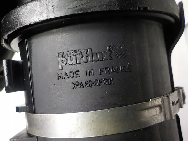 Renault Polttoainesuodattimen Kotelo OE 8200780950 image 3