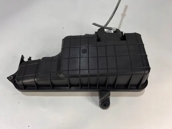 Mercedes CLS W219 vacuümtank OEM A2198000019 image 3