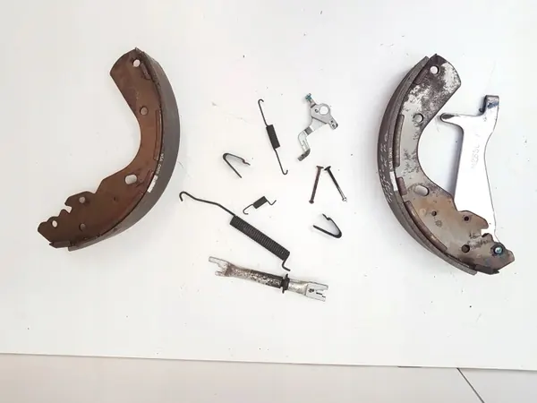 Remblokken set Ford OEM 1454551 - Gebruikt image 3