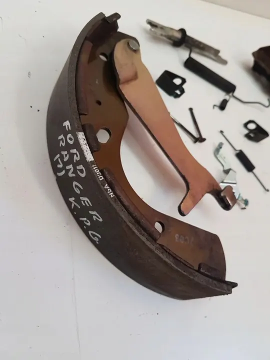 Remblokken set Ford OEM 1454551 - Gebruikt image 5