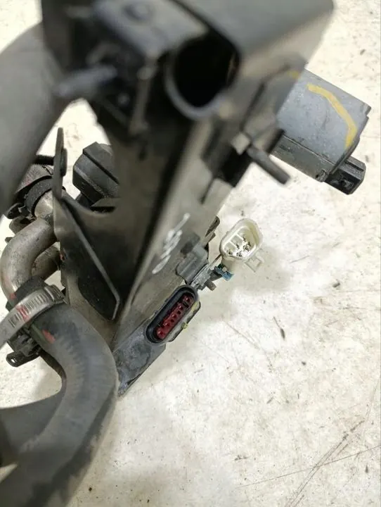 Maserati waterpomp OEM 291962 - Gebruikte staat image 10
