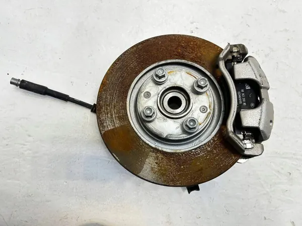 Pivot de direction avant droit OEM 983741 pour Opel Corsa F image 2