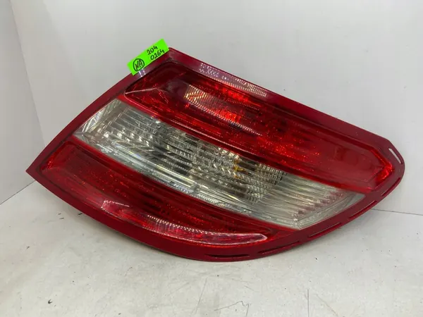 MERCEDES W204 RECHTER ACHTERLAMP A2048200264R image 3