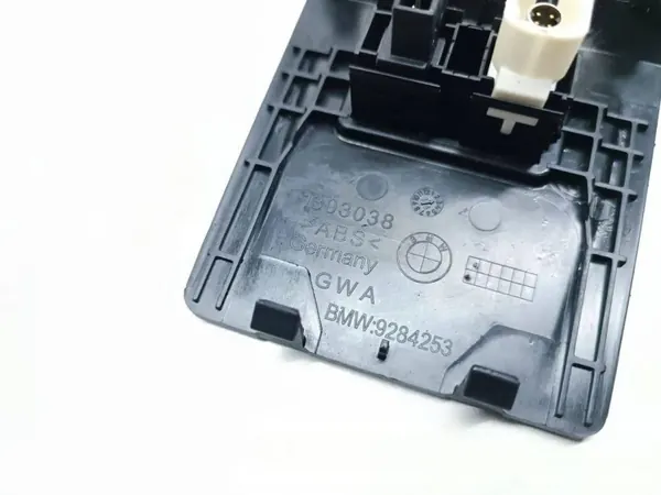 USB-port OEM 9284253 för BMW 2 Gran Tourer F46 image 3