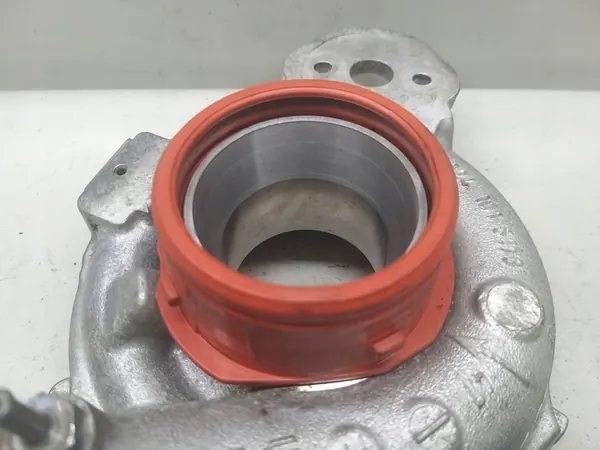 Carcaça do Turbocompressor Biturbo W205 C220 2.2 CDI OEM image 10