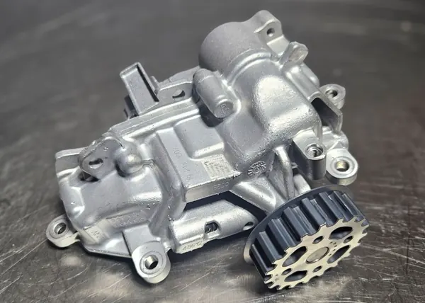 Oljepump Ford Transit OEM 7112821 2.0 EcoBlue Diesel image 2
