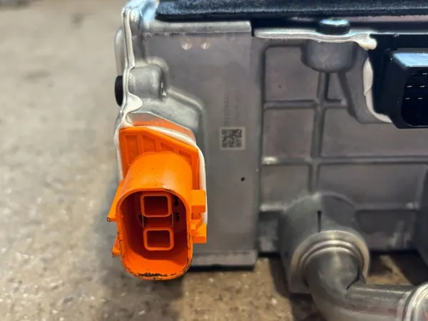 Inversor Kia EV6 OEM 364001XFB0 - Peça usada image 6