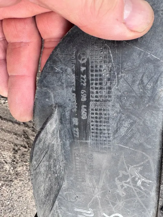 Rear Wheel Arch Splash Guard L/R AUDI Q7 4M 15- image 4