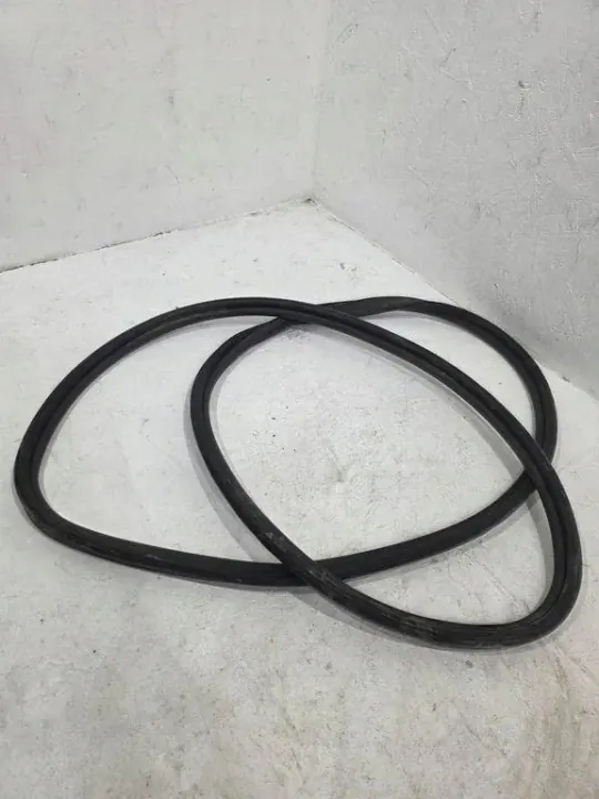 Junta maletero BMW 5 G60 OEM 5A01515 - Usado image 4