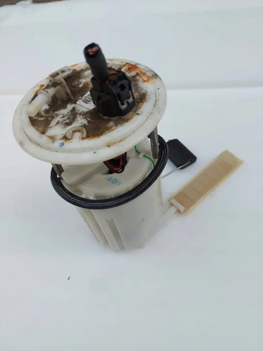 Pompe à carburant OEM 31110-A6000 pour Kia Ceed II, Hyundai i30 II image 2