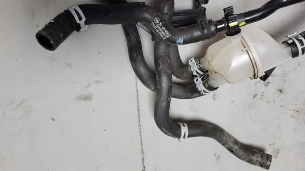 OPEL ASTRA K V LIFT 1.5 CDTI Vesipumppu + Letkusetti image 2