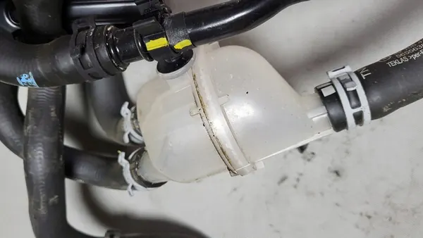 OPEL ASTRA K V LIFT 1.5 CDTI Vesipumppu + Letkusetti image 4