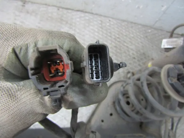 Sospensione posteriore Nissan Leaf II ZE1 OEM image 6