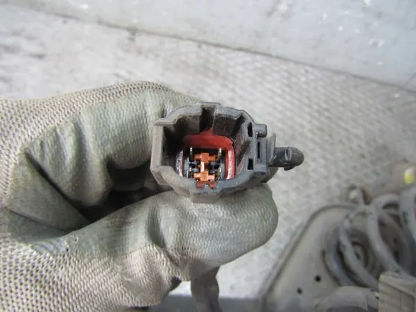 Sospensione posteriore Nissan Leaf II ZE1 OEM image 7