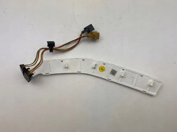 Audi Q2 2017 Feu de Plaque OEM 81B947191 image 5