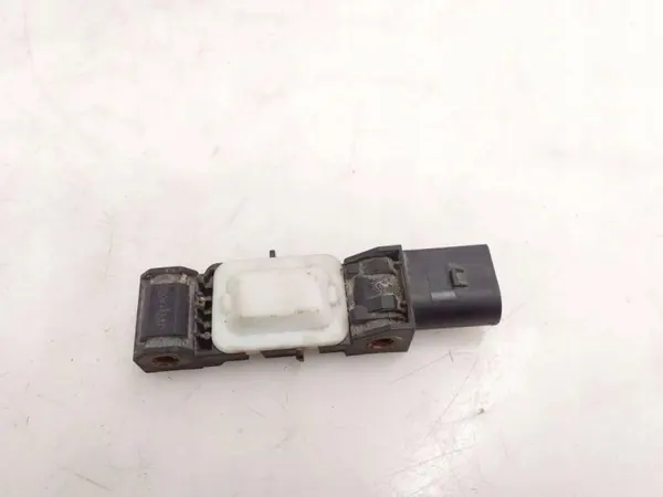 Sensor de impacto Mitsubishi Colt OEM PMR587418 image 2