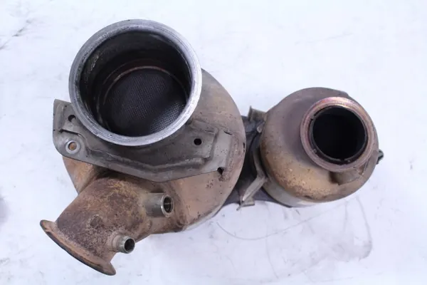 Begagnad Volkswagen OE 04L131765BD bildel image 3