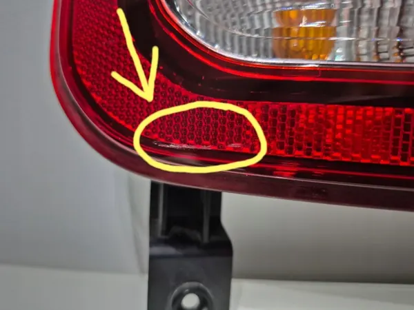 Luz de nevoeiro traseira esquerda OEM 92405-K401 para Hyundai Kona 16-20 image 8