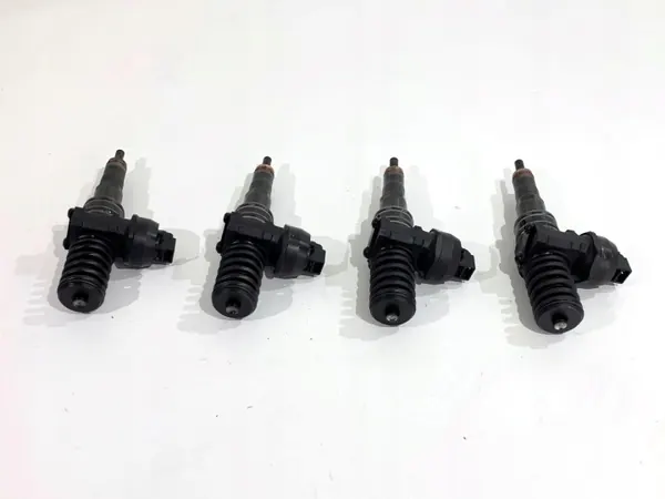 Conjunto injetores OEM 038130073AG para VW Golf V 1.9 image 3