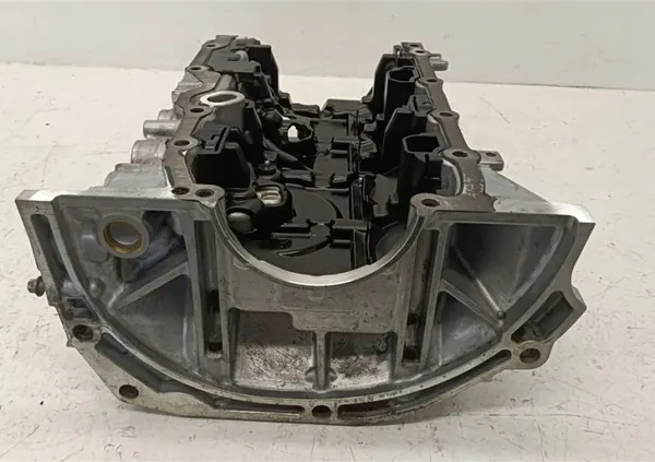 Carter d'huile d'occasion OEM A2821810200 Mercedes image 4