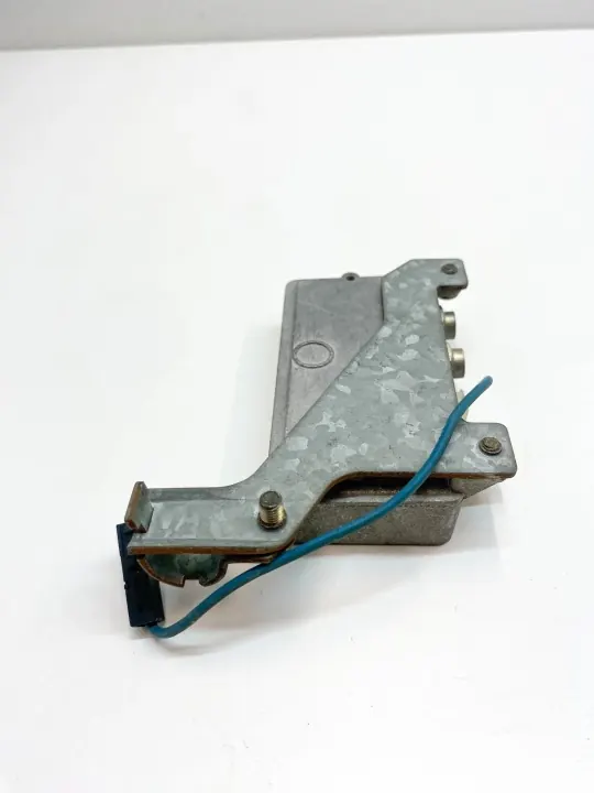 Antennförstärkare OEM 901611 för Mercedes-Benz SL R129 image 8