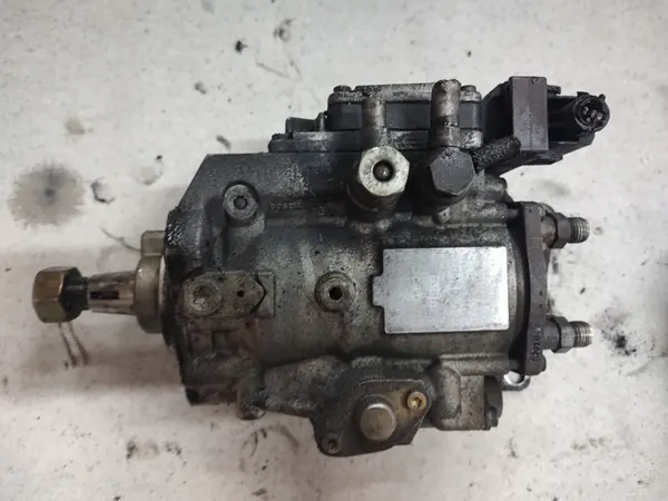 Opel Einspritzpumpe 2.2DTI image 3