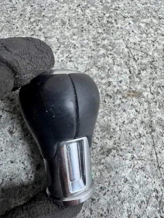Pookknop OEM GAŁKA ZMIANY BIEGÓW Mazda 3 IV BP image 2