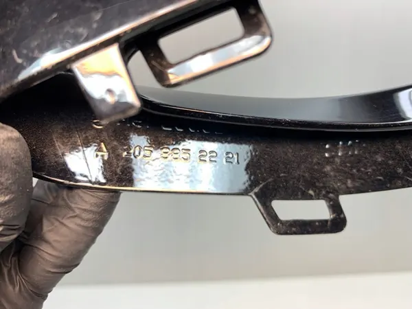 Mercedes W205 AMG uitlaatpuntframe OEM A2058852221 image 6