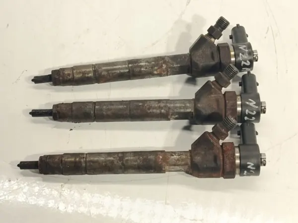 Honda Accord VII 2.2 i-CTDI Injector OEM 0445110172 image 2