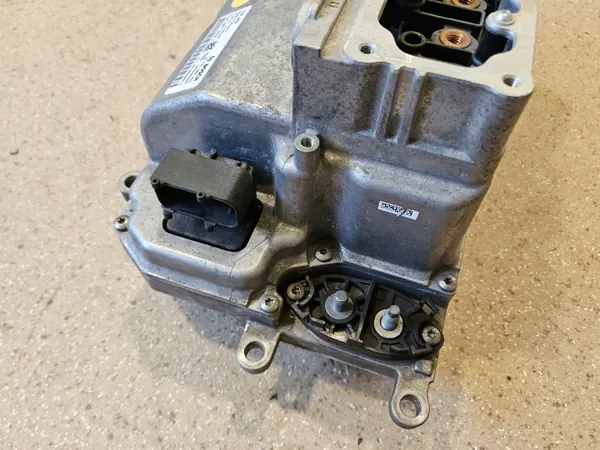 Inversor Volkswagen OE 5C0907070C - Usado image 9