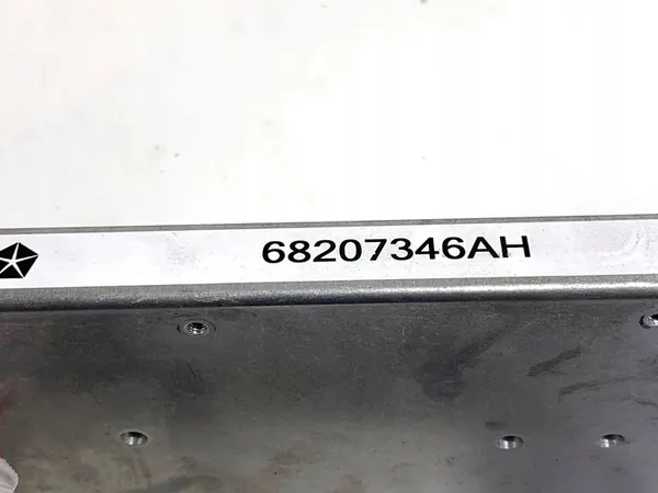 Amplificador Jeep Grand Cherokee WK Módulo de Señal 68207346AH image 4