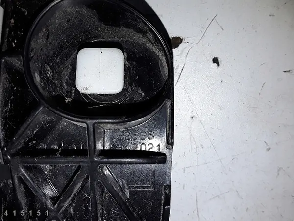 Toyota RAV4 2006 Puskuri Tuki 52536-42021 image 2