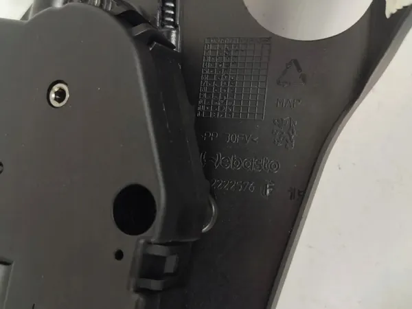 Gebruikte Peugeot OE dakrolgordijn OEM 2222576 3008 I image 3