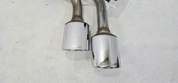 Linker Endschalldämpfer OEM A4634901504 Mercedes G W463 AMG image 4