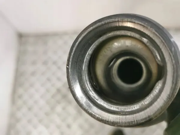 Lexus Tankfyllningsrör OEM AMD173694 - Begagnad image 6