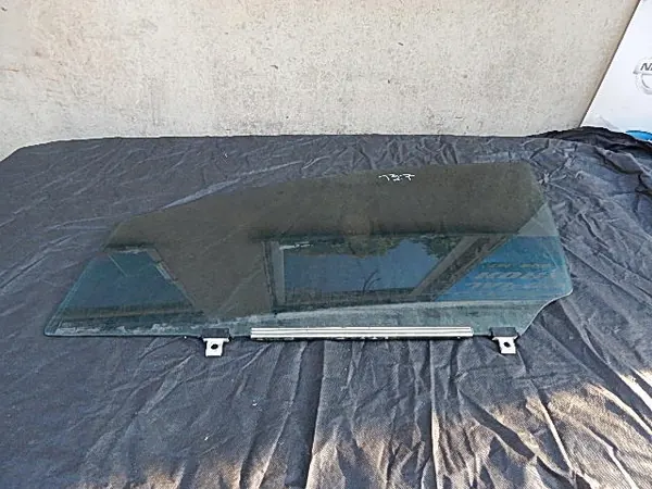 Moldura da porta dianteira esquerda Toyota Avensis T27 T29 08-18 OEM 67664-05010 image 1