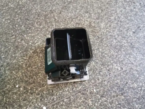 Instrumentbrädets ventilationsöppningar OEM JVE000041 för Land Rover image 3