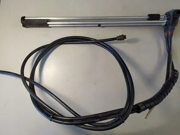 Sensor Nivel Combustible Scania OEM 1790948 con Cables image 2