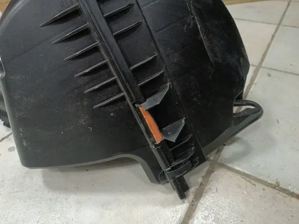 Ilmansuodattimen kotelo BMW 5 F10 2016 image 3