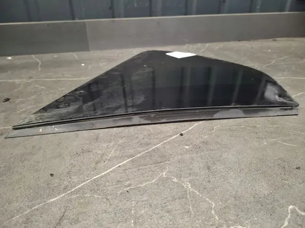 Vitre carrosserie arrière gauche OEM nissan note 06r image 3