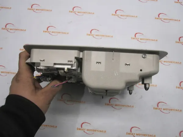 Nissan Leaf I 11r kattovalaisin OEM NF12J1G image 3