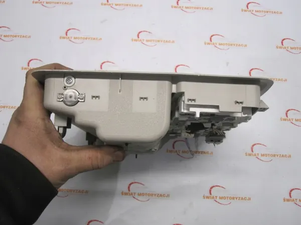 Nissan Leaf I 11r kattovalaisin OEM NF12J1G image 5