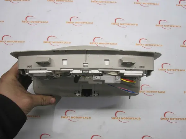 Nissan Leaf I 11r kattovalaisin OEM NF12J1G image 6