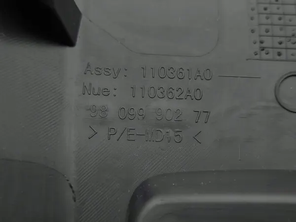 USB-pistorasia OEM 9809990277 Peugeot 3008 II 2022 image 9